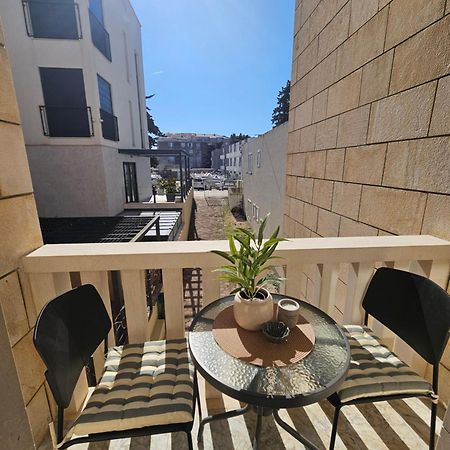 Apartmani Miro Макарска Экстерьер фото